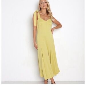 En Saison Godets Midi Dress